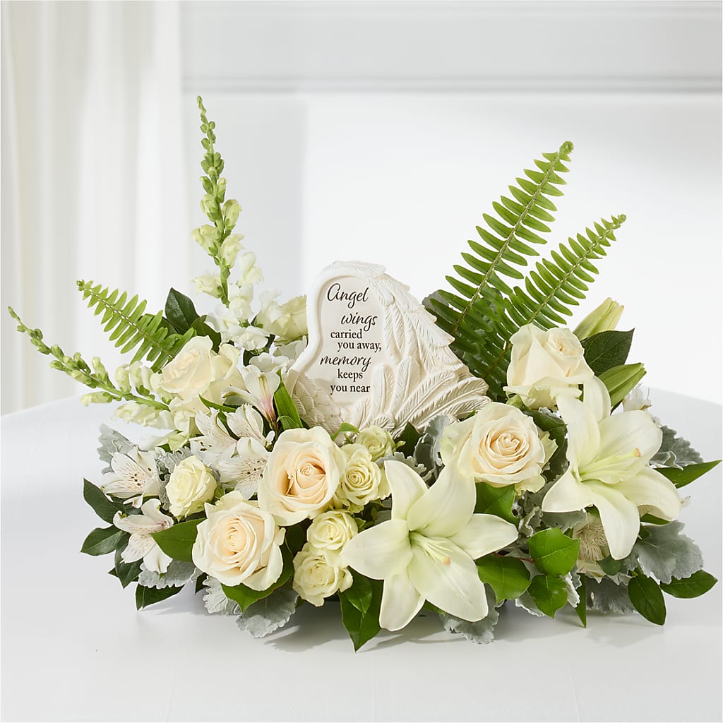Holding You Close Arrangement – THE LADYBUG FLORAL & GIFTS, Berlin WI