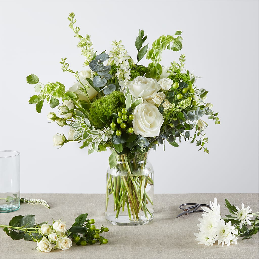 Irish Garden - A Florist Original – THE LADYBUG FLORAL & GIFTS, Berlin WI