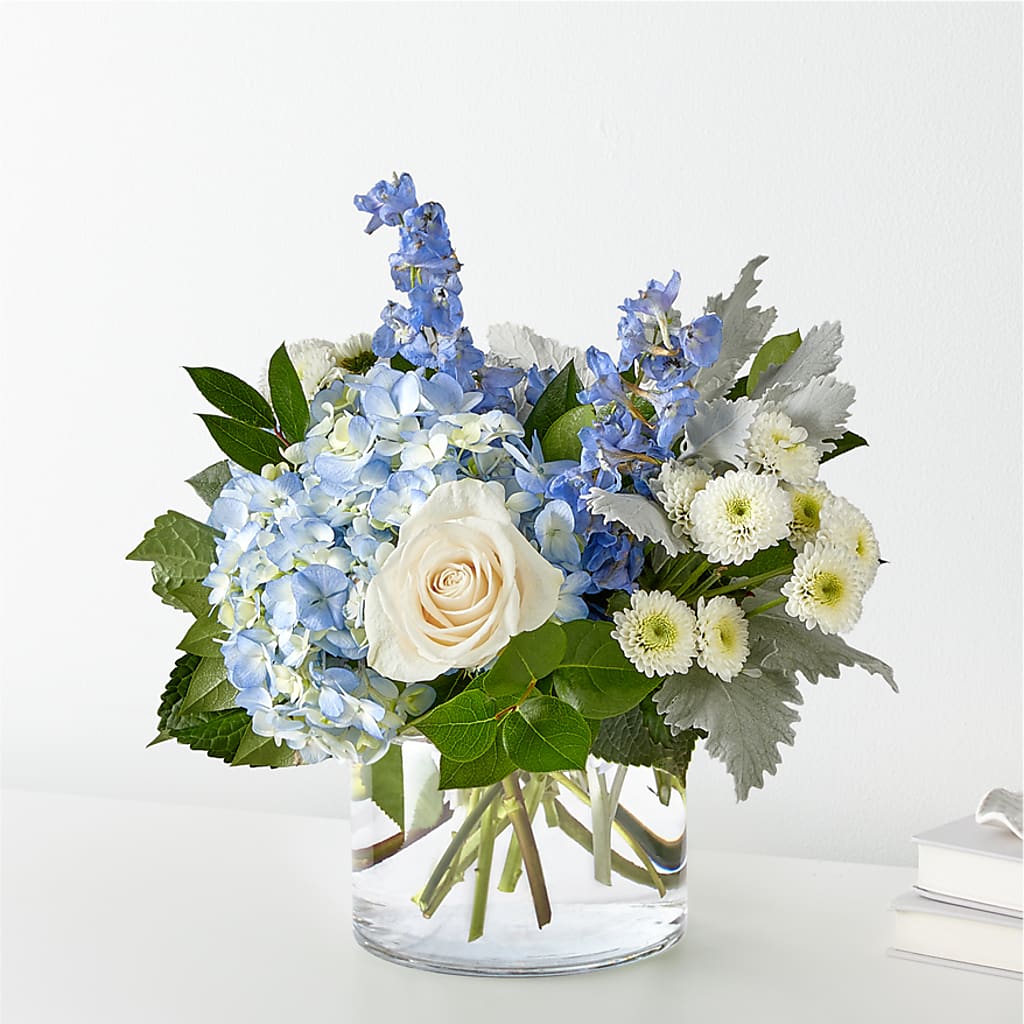 Clear Skies Bouquet – THE LADYBUG FLORAL & GIFTS, Berlin WI