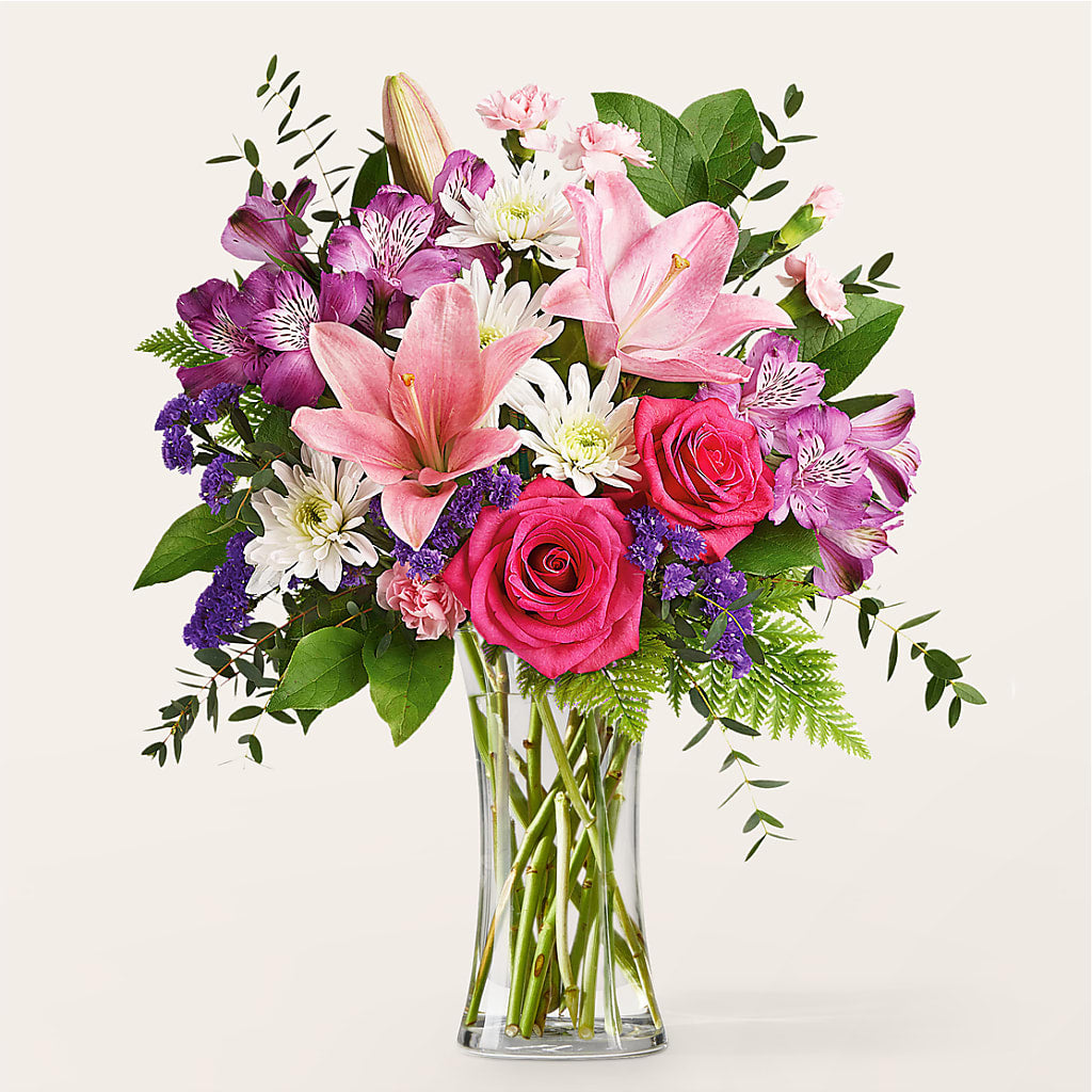 Lace & Pearls Bouquet – THE LADYBUG FLORAL & GIFTS, Berlin WI