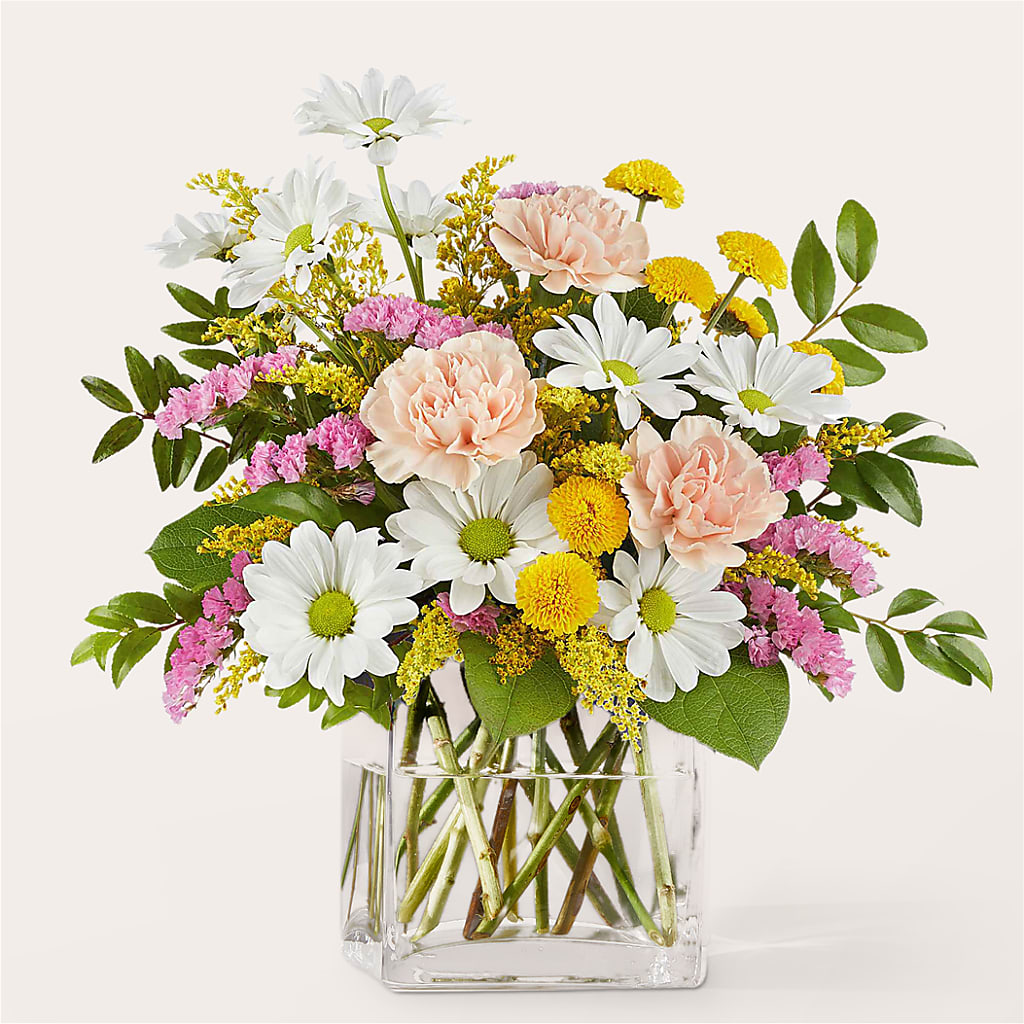 Country Cottage Bouquet – THE LADYBUG FLORAL & GIFTS, Berlin WI