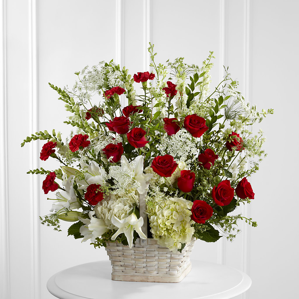 In Loving Memory Arrangement – THE LADYBUG FLORAL & GIFTS, Berlin WI