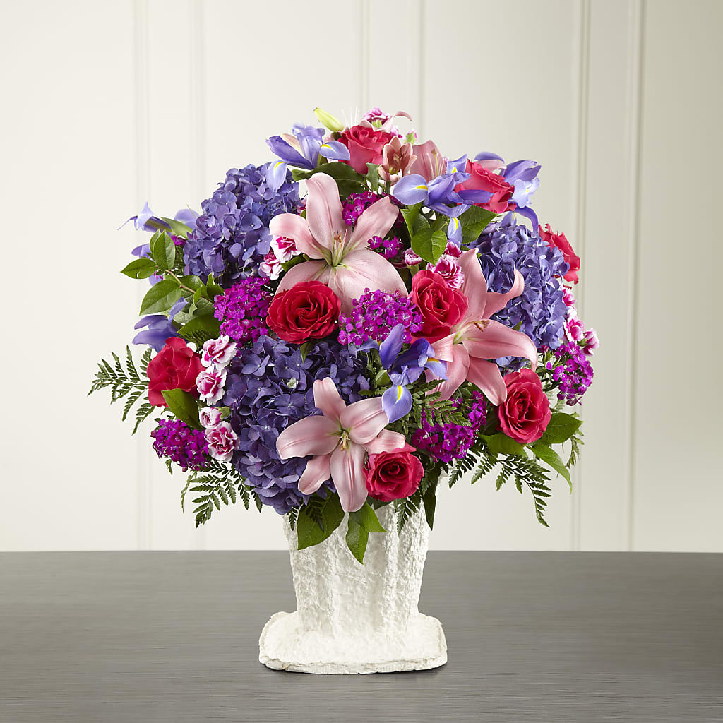 We Fondly Remember Arrangement – THE LADYBUG FLORAL & GIFTS, Berlin WI