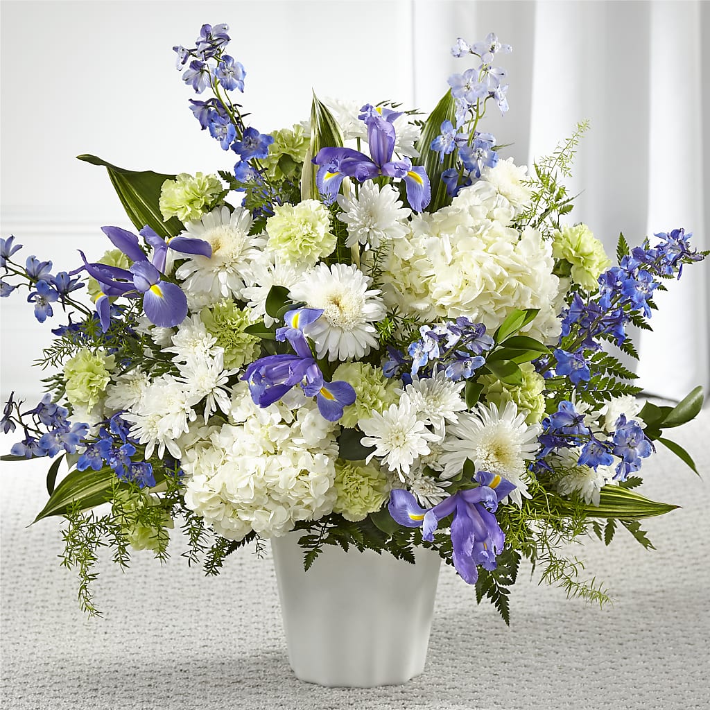 Soft Serenity Floor Basket – THE LADYBUG FLORAL & GIFTS, Berlin WI