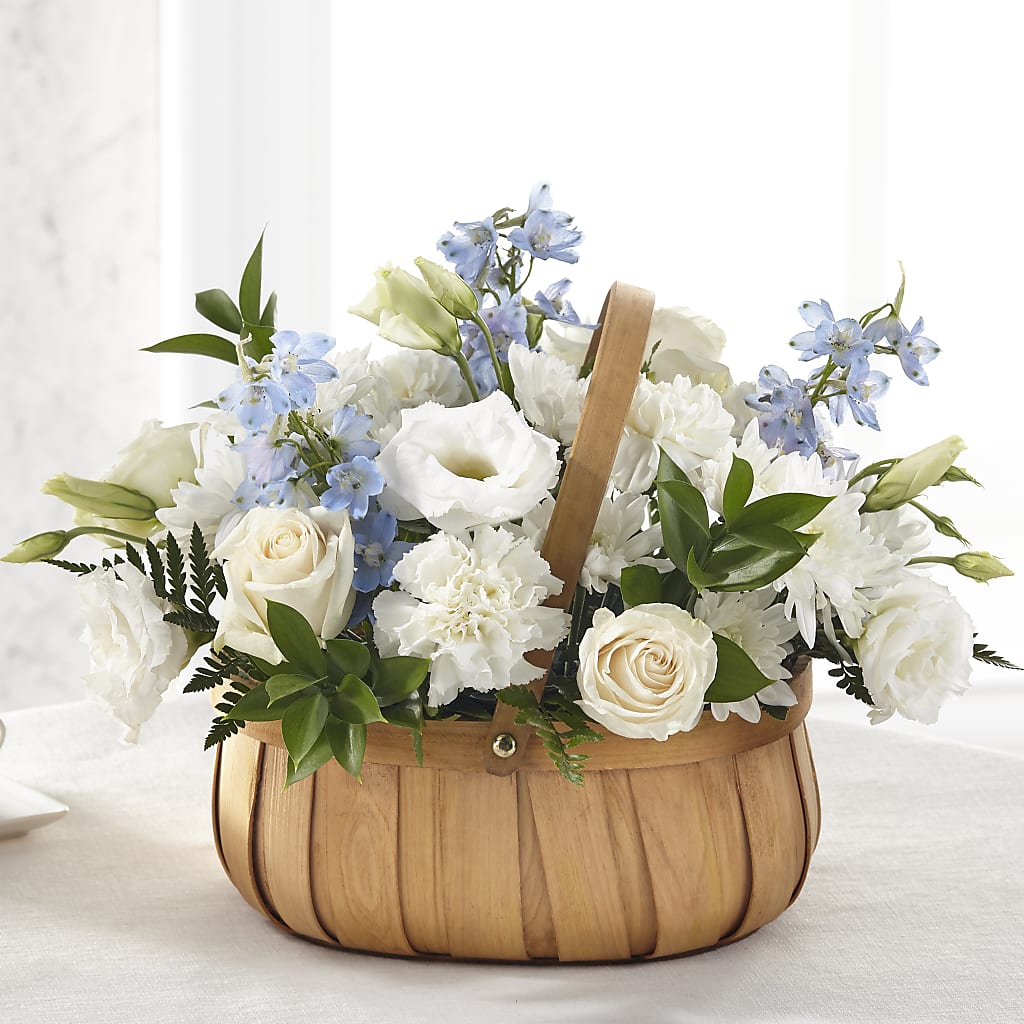 Sincerely Heartfelt Basket – THE LADYBUG FLORAL & GIFTS, Berlin WI