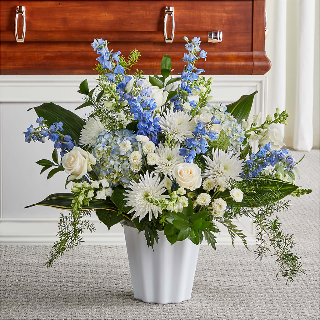 Everlasting Memories Floor Basket – THE LADYBUG FLORAL & GIFTS, Berlin WI