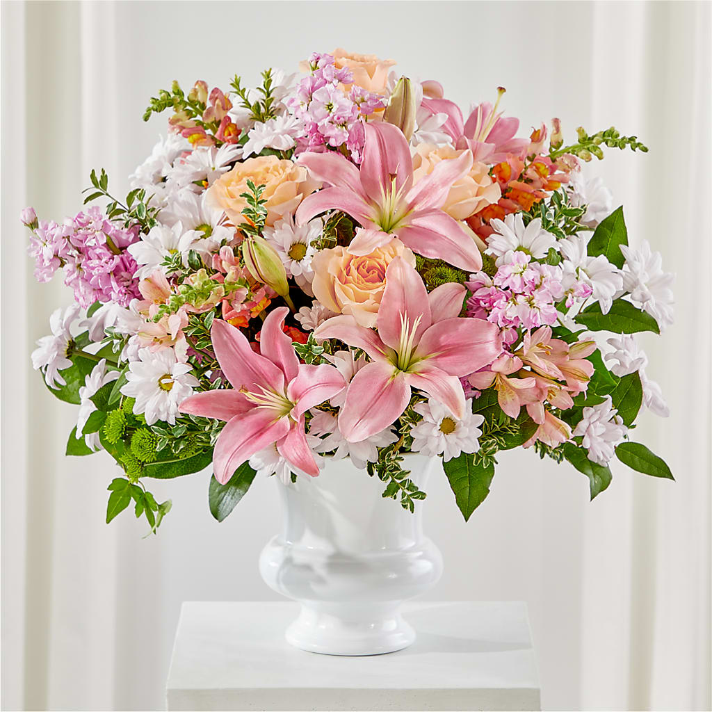 Heartfelt Gesture Urn Arrangement – THE LADYBUG FLORAL & GIFTS, Berlin WI