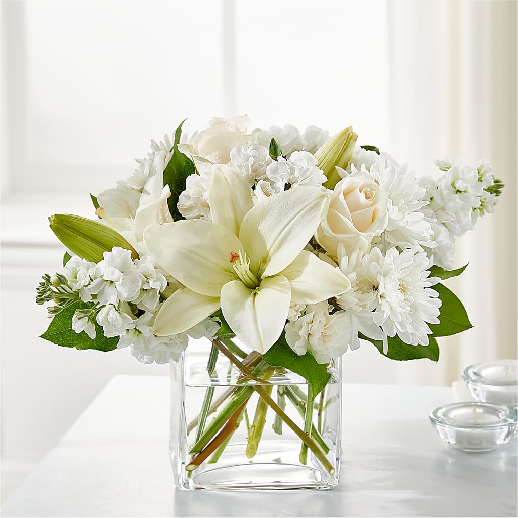 Gentle Breeze Bouquet – THE LADYBUG FLORAL & GIFTS, Berlin WI
