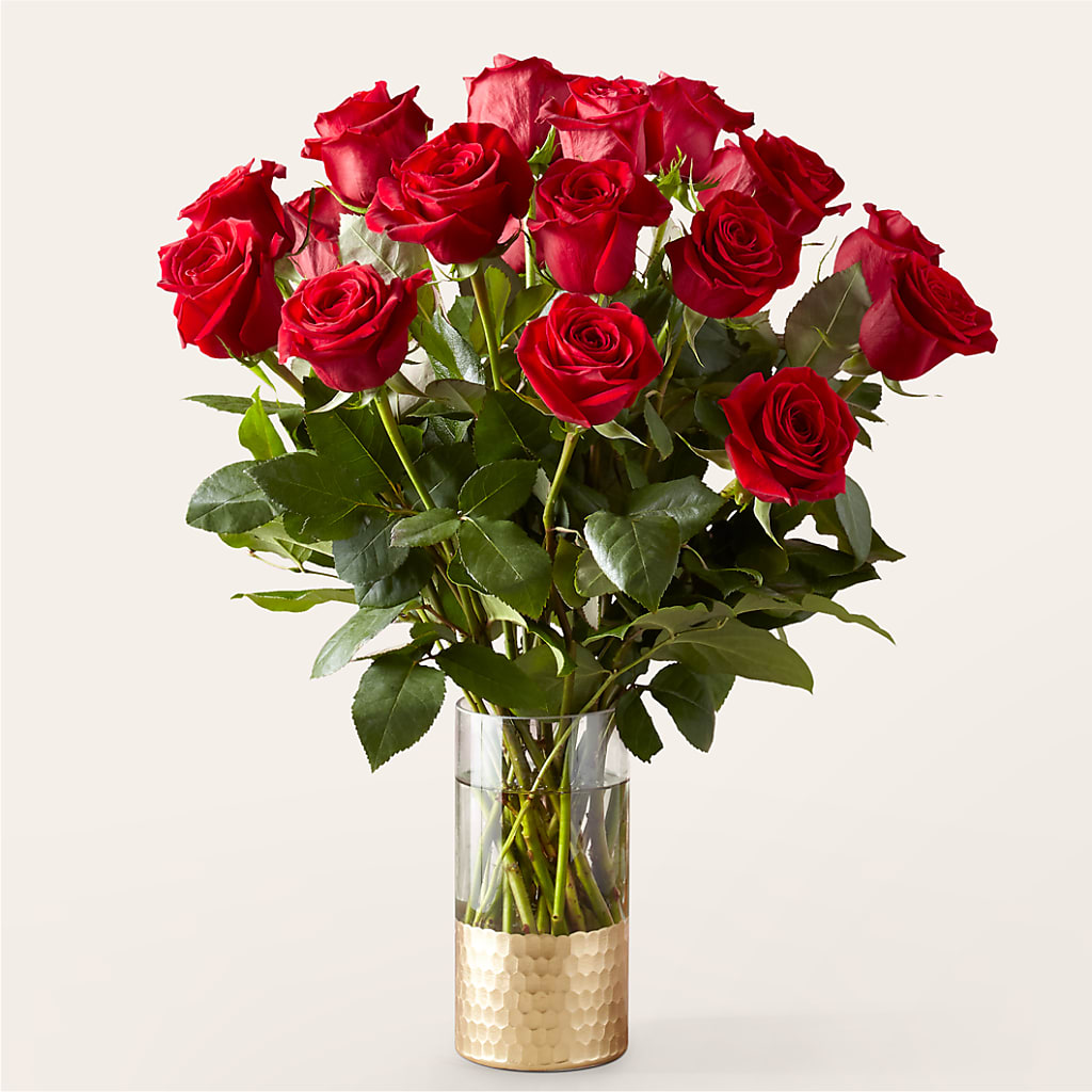 Classic Love Red Rose Bouquet – THE LADYBUG FLORAL & GIFTS, Berlin WI