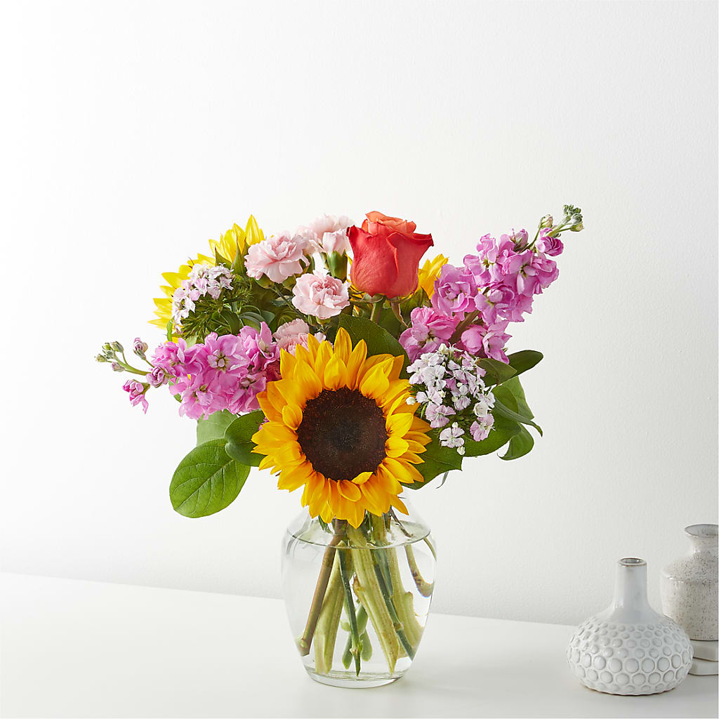 Yellow Brick Road Bouquet – THE LADYBUG FLORAL & GIFTS, Berlin WI