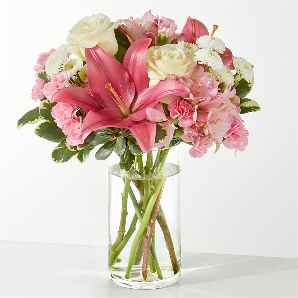 Piece of Cake Bouquet – THE LADYBUG FLORAL & GIFTS, Berlin WI