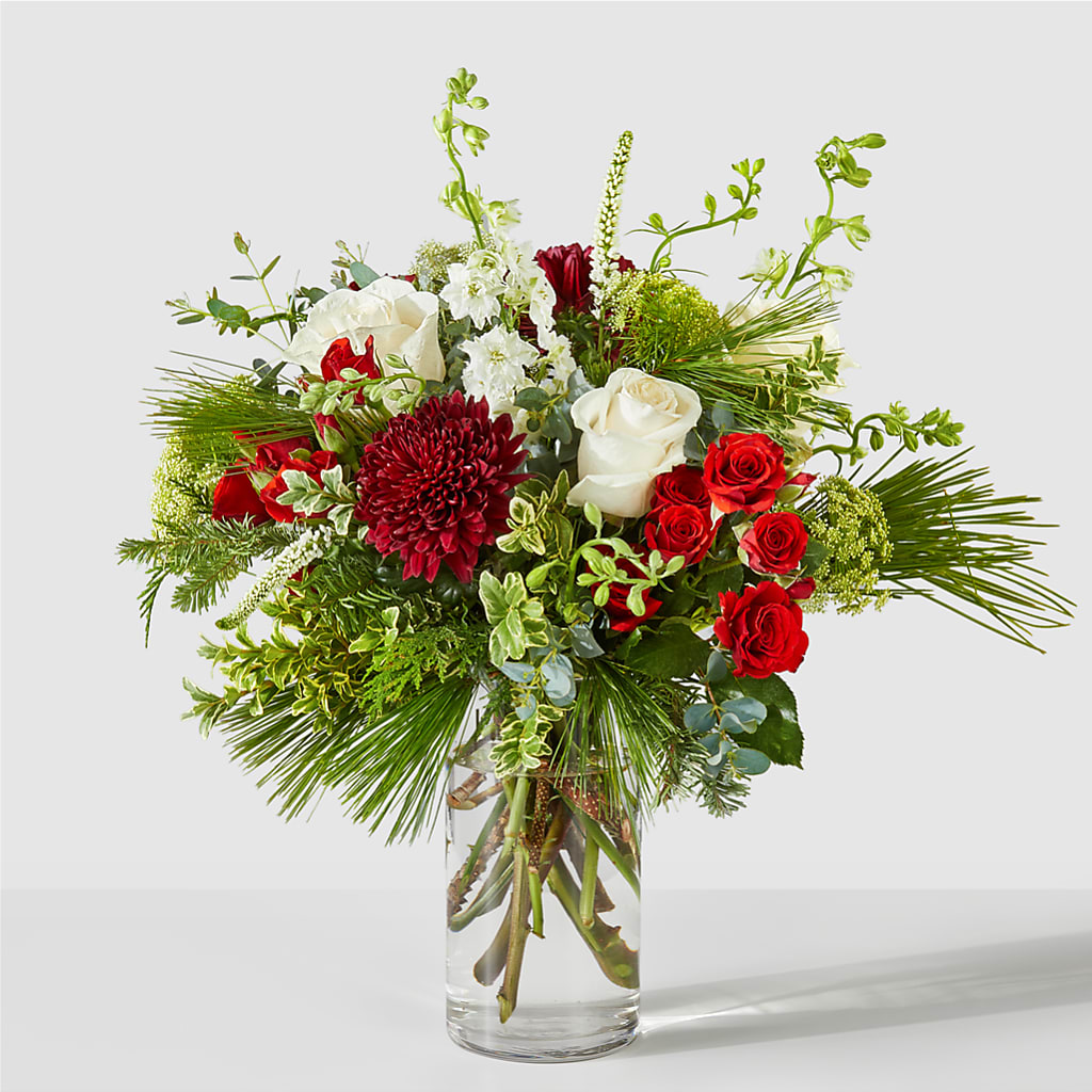Favorite Traditions Bouquet – THE LADYBUG FLORAL & GIFTS, Berlin WI