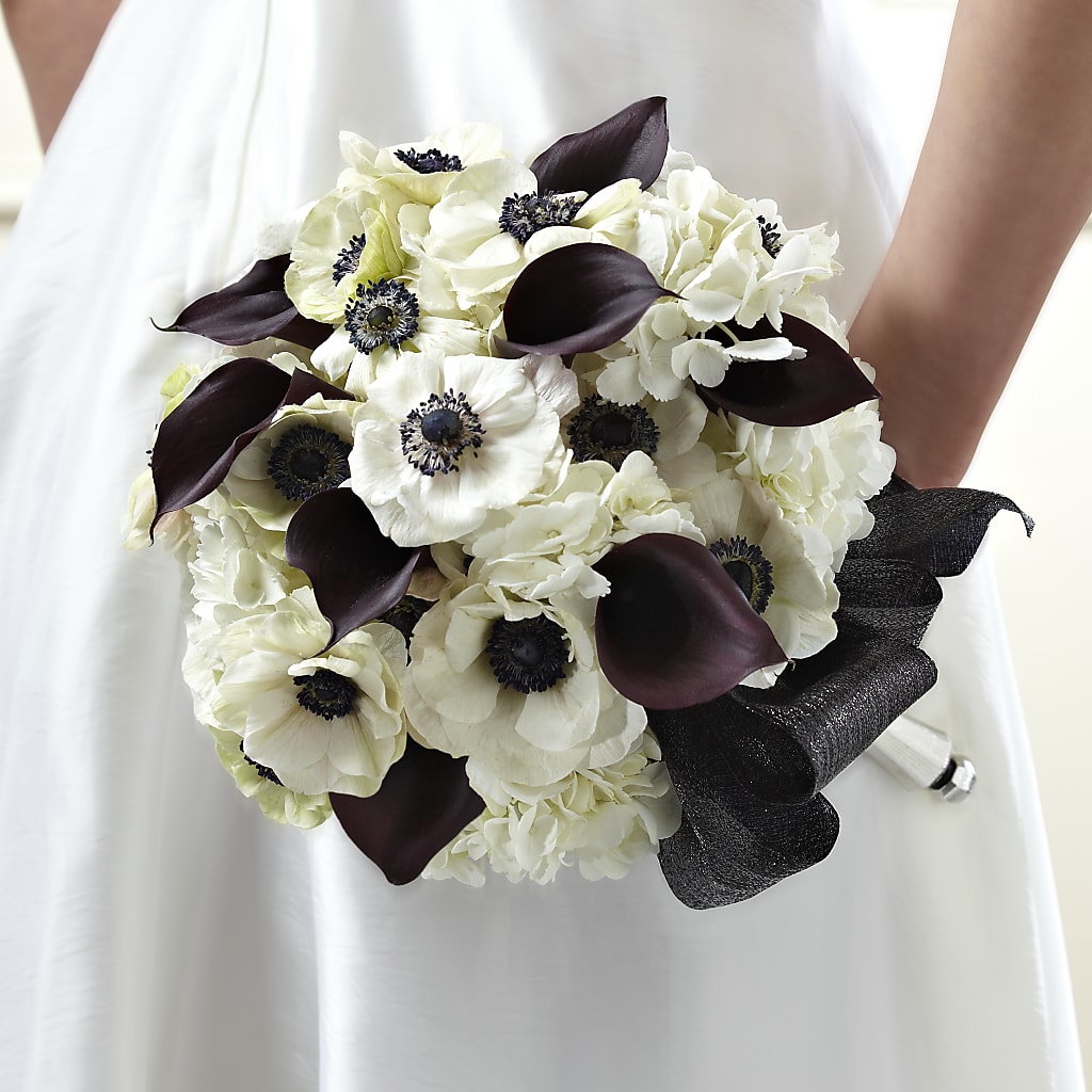 To Have and To Hold Bouquet – THE LADYBUG FLORAL & GIFTS, Berlin WI