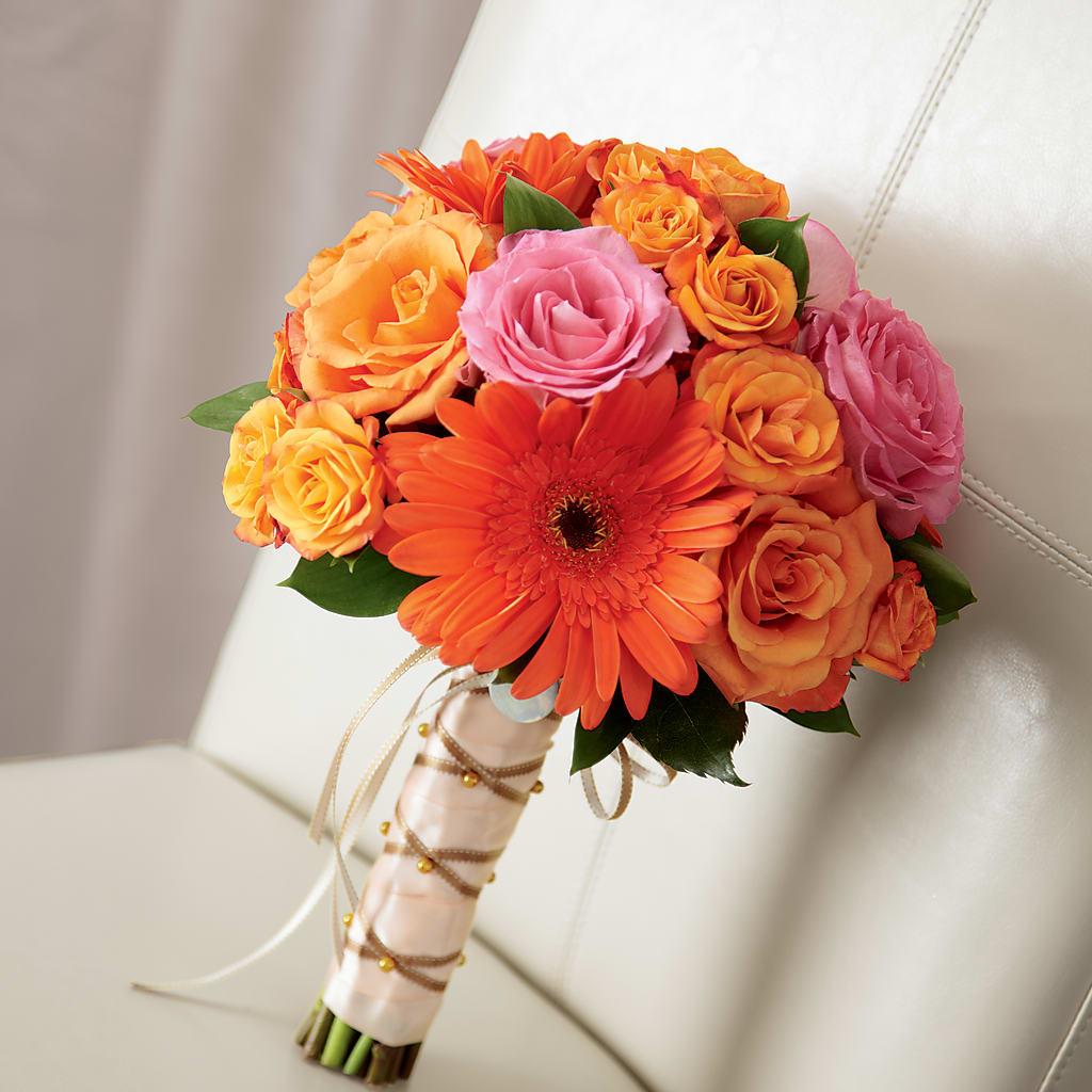Lifetime of Love Bouquet – THE LADYBUG FLORAL & GIFTS, Berlin WI