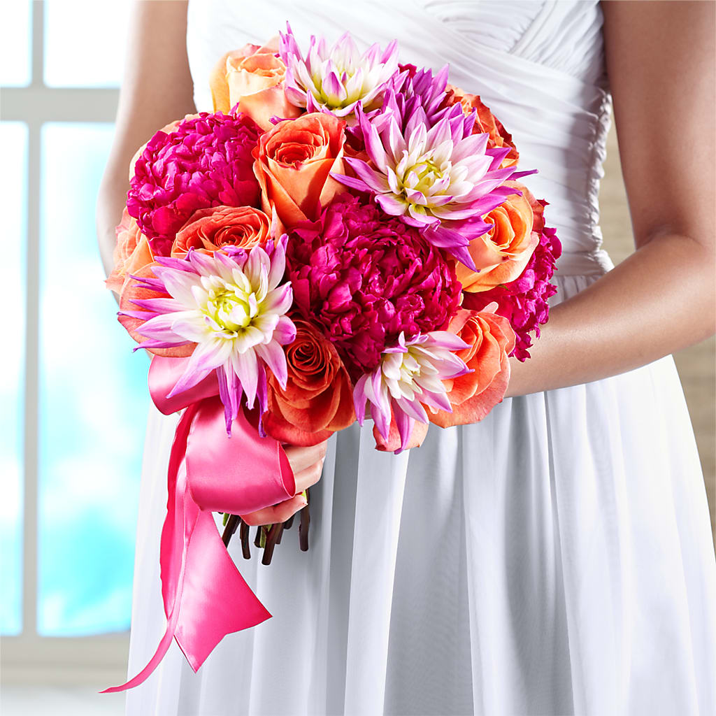 New Love Bouquet – THE LADYBUG FLORAL & GIFTS, Berlin WI
