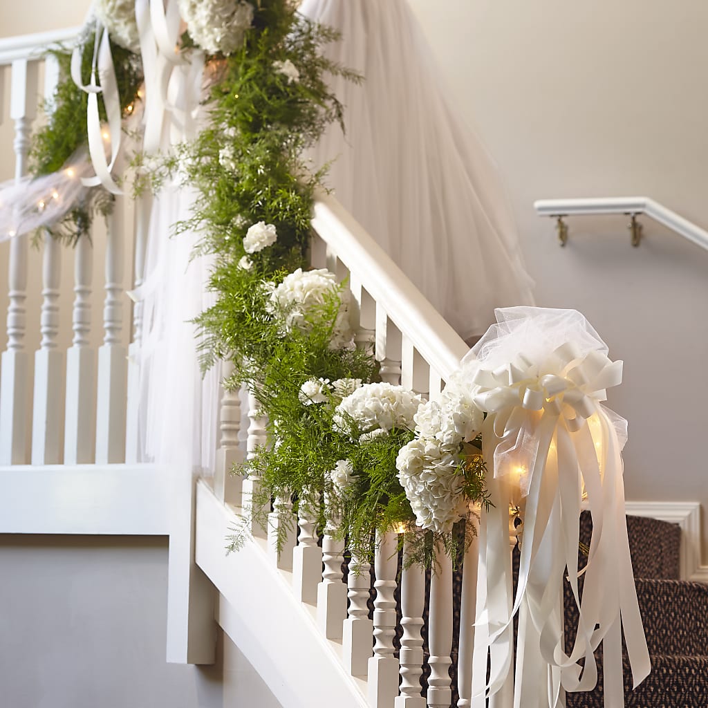 Champagne Dreams Garland – THE LADYBUG FLORAL & GIFTS, Berlin WI