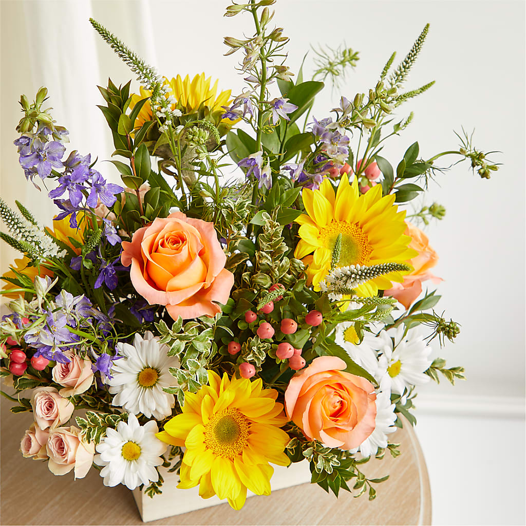The Good Life Bouquet – THE LADYBUG FLORAL & GIFTS, Berlin WI