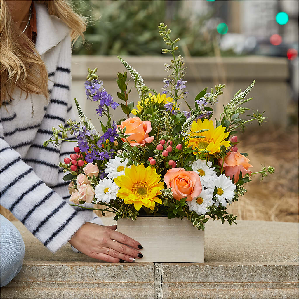 The Good Life Bouquet – THE LADYBUG FLORAL & GIFTS, Berlin WI
