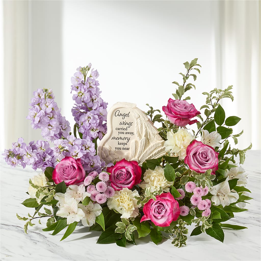 In My Heart Arrangement – THE LADYBUG FLORAL & GIFTS, Berlin WI