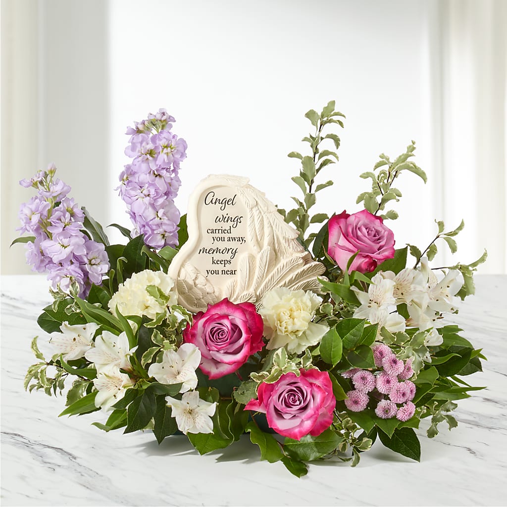 In My Heart Arrangement – THE LADYBUG FLORAL & GIFTS, Berlin WI