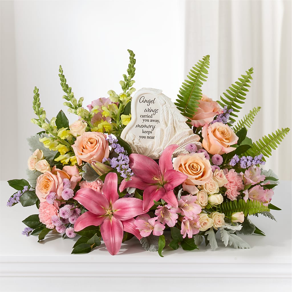 Gentle Light Arrangement – THE LADYBUG FLORAL & GIFTS, Berlin WI