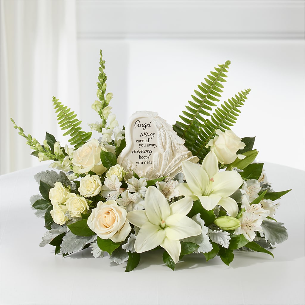 Holding You Close Arrangement – THE LADYBUG FLORAL & GIFTS, Berlin WI
