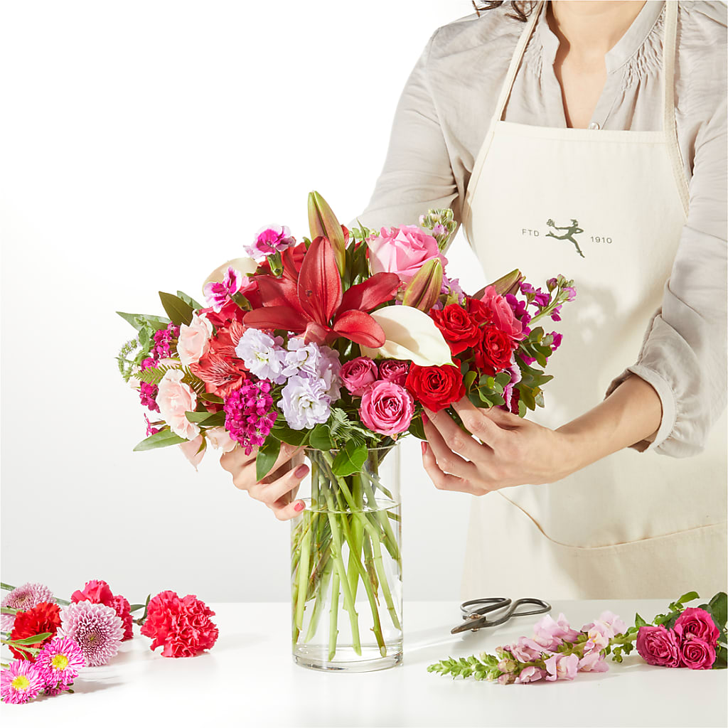 Swooning Over You - A Luxury Florist Original – THE LADYBUG FLORAL & GIFTS, Berlin WI