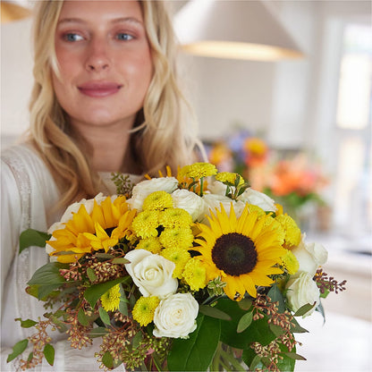 Luminous Morning Bouquet – THE LADYBUG FLORAL & GIFTS, Berlin WI