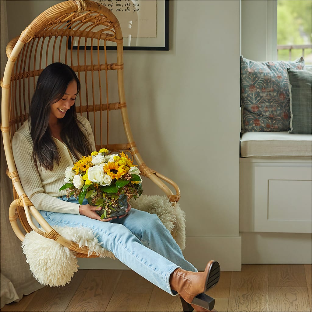 Luminous Morning Bouquet – THE LADYBUG FLORAL & GIFTS, Berlin WI