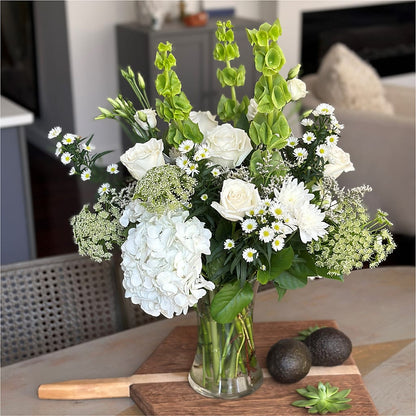 Classic Ivory – A Florist Original – THE LADYBUG FLORAL & GIFTS, Berlin WI