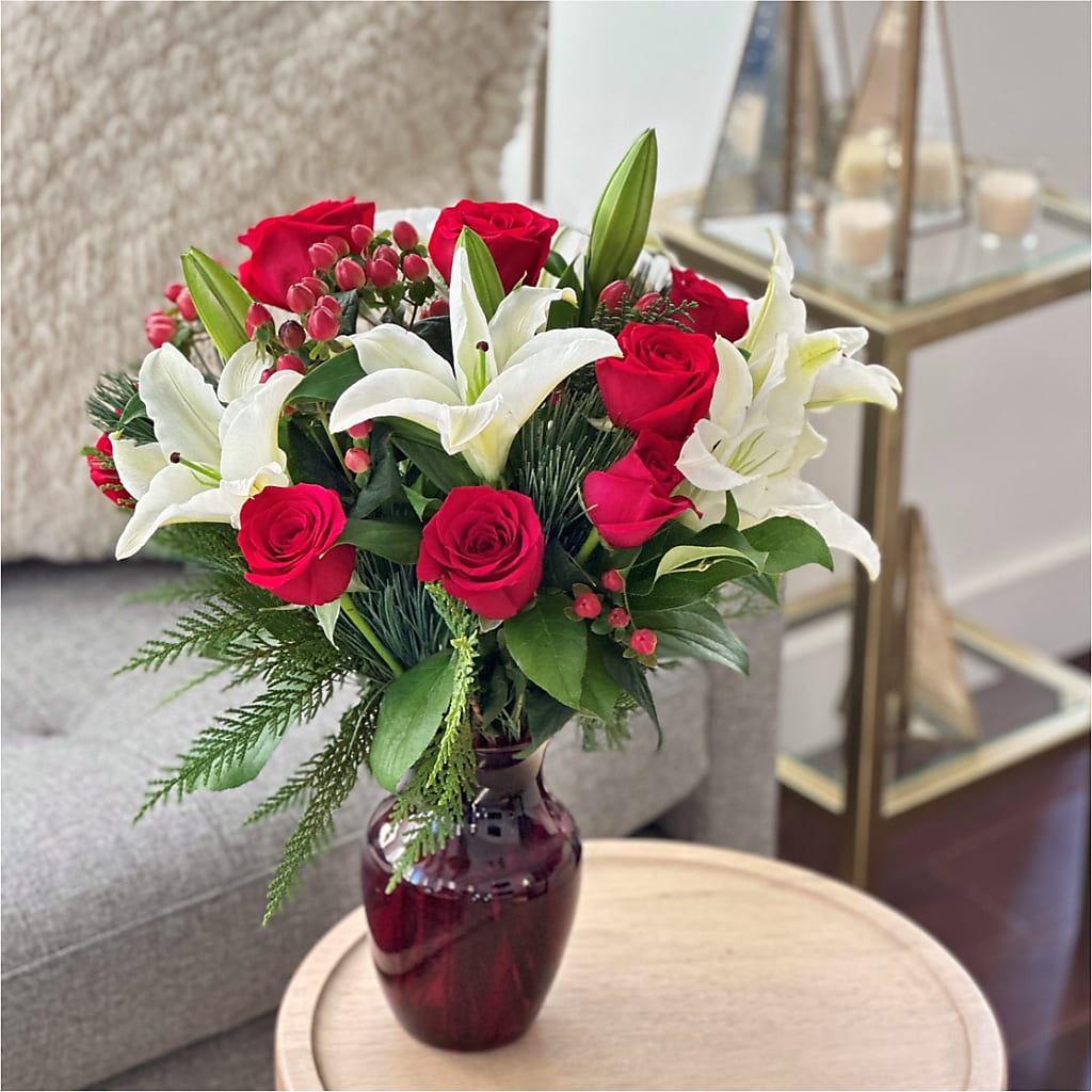 Evergreen Delight Bouquet – THE LADYBUG FLORAL & GIFTS, Berlin WI