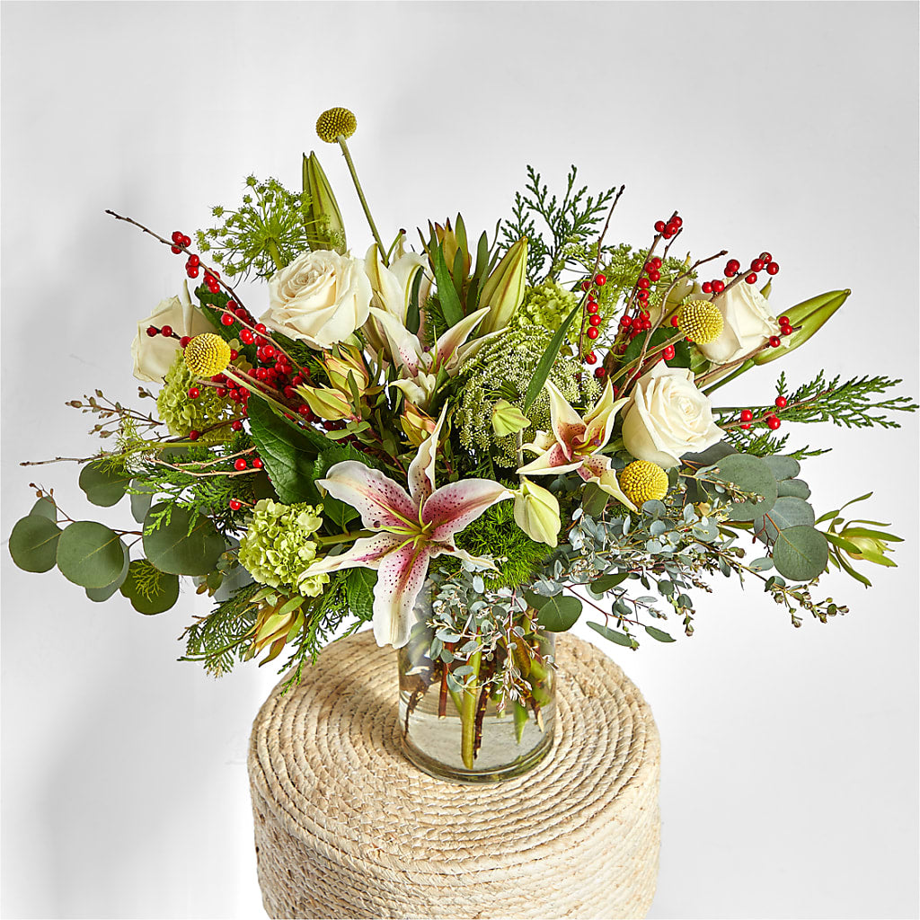 Berry & Bright Bouquet – THE LADYBUG FLORAL & GIFTS, Berlin WI