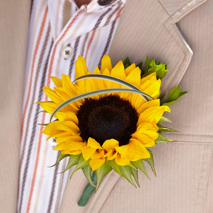 Free Spirit Boutonniere – THE LADYBUG FLORAL & GIFTS, Berlin WI