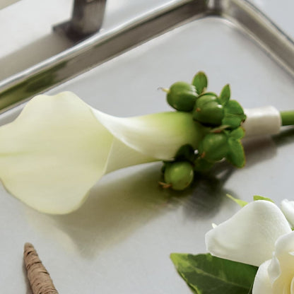 White Calla Boutonniere – THE LADYBUG FLORAL & GIFTS, Berlin WI